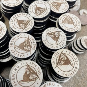 valdez brewing one pint wood tokens | toasted maple